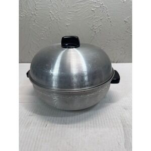 West‎ Bend Serving Oven Bakelite Basket Insert Vintage
